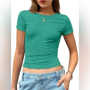 Green Short Sleeve Crop Fitted T-Shirt​​